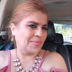 Meet your Posher, Angela